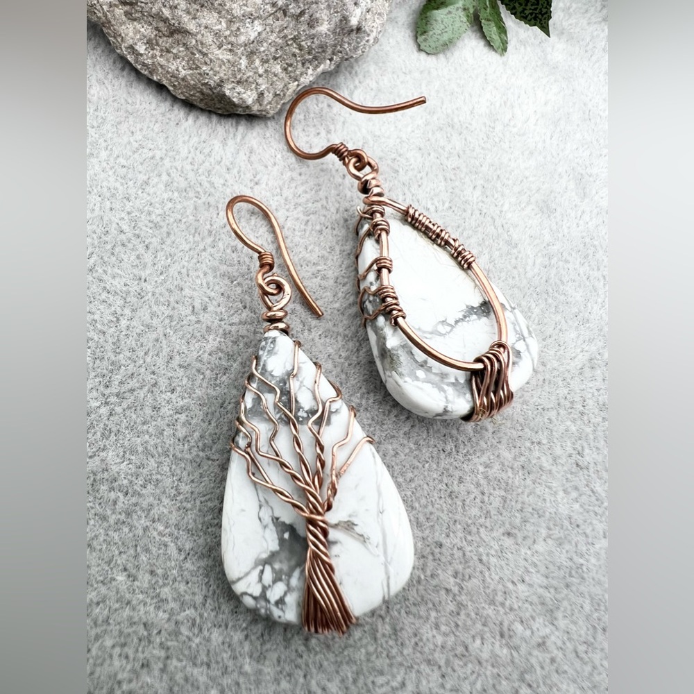 HOWLITE EARRINGS - Picture 4 of 6